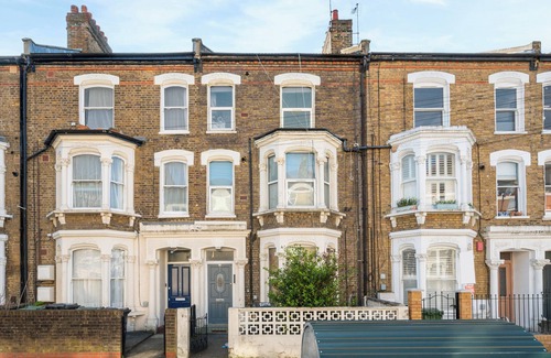 Brixton Apartment | Beautiful Abode in Brixton