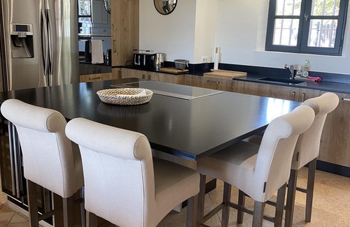 La Nartelle Villa | BEAUTIFUL AIR-CONDITIONED VILLA WITH POOL CLOSE TO THE BEACHES AND TOWN CENTER