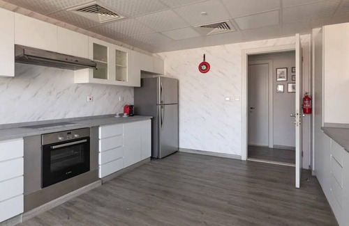 Jumeirah Lake Towers Apartment | Beautiful and Cozy 2BR Apt in JLT - Sleeps 4!