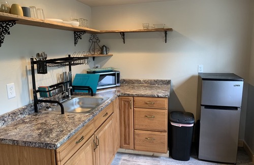 Rainier Apartment | Beautiful and Cozy Studio Guesthouse