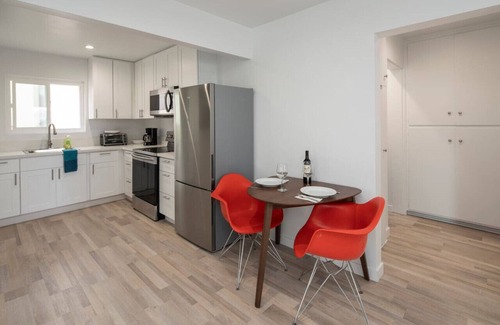 Marina Peninsula Apartment | Beautiful and Spacious 1 Bed, Steps to the Beach!