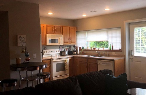 Excelsior Springs House | Beautiful and Luxurious Guest Suite Rental Ideal for Weekend Getaways from Kansas City