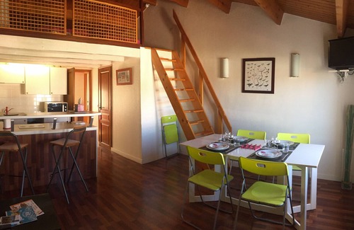 Saint-Martin-de-Re Apartment | Beautiful apartment very well located near shops, beach, port and town center.