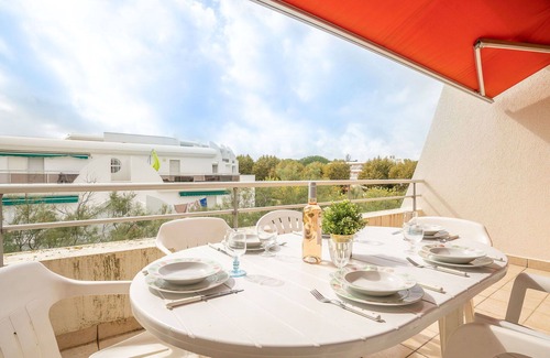 La Petite Motte Apartment | Beautiful apartment for 6 people with WIFI, TV, terrace and pets allowed