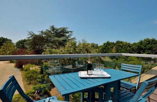 Piriac-sur-Mer Apartment | Beautiful apartment for 4 people with WIFI, TV and balcony