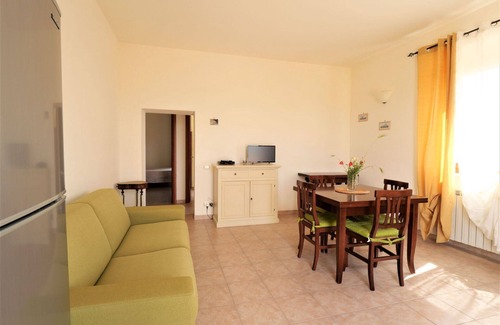 Massa Marittima Villa | Beautiful apartment in villa for 4 people with WIFI, pool, TV, terrace and pets allowed