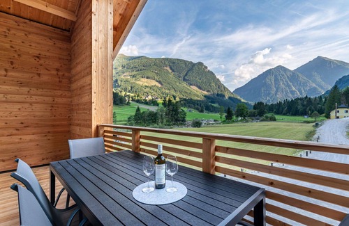 Solk Apartment | Beautiful apartment for 4 people with hot tub, WIFI, TV and patio