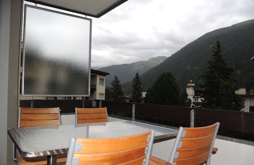 Davos Apartment | Beautiful apartment, centrally located, newly renovated (2014)