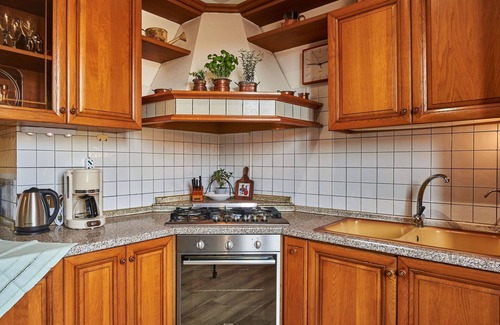 Morosolo Apartment | Beautiful apartment for 4 people with WIFI, TV and balcony