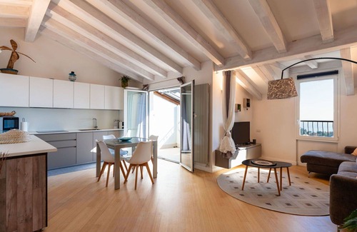 Alassio Apartment | Beautiful apartment for 4 people with private pool, A/C, WIFI, TV, terrace and pets allowed