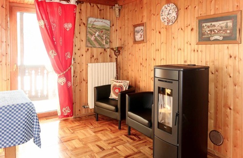 Paquier Apartment | Beautiful apartment for 4 guests with WIFI, TV, balcony, pets allowed and parking