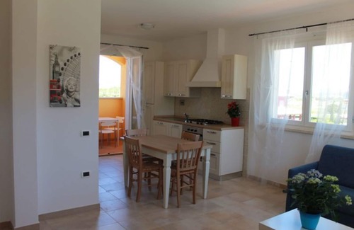 Puntone Apartment | Beautiful apartment for 6 people with pool, A/C, WIFI, TV, balcony, pets allowed and parking