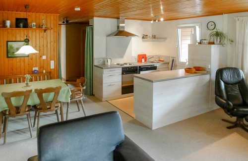 Ruschein Apartment | Beautiful apartment for 5 guests with WIFI, TV and terrace