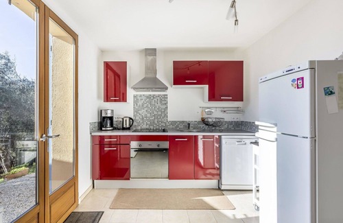 Cabris Apartment | Beautiful apartment for 5 guests with WIFI, TV and terrace