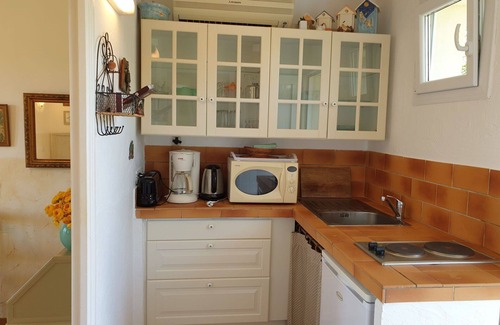 Calvi Apartment | Beautiful apartment for 2 guests with WIFI, pool, A/C, terrace and parking
