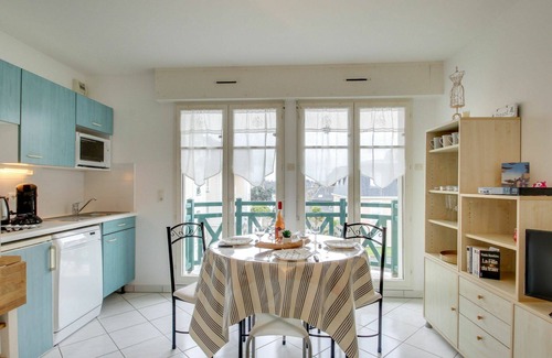 Saint-Igneuc Apartment | Beautiful apartment for 4 people with WIFI, TV, balcony and pets allowed