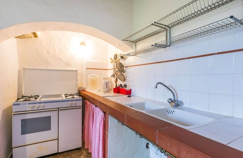 Pescia Apartment | Beautiful apartment for 4 people with pool, WIFI, TV, patio and pets allowed