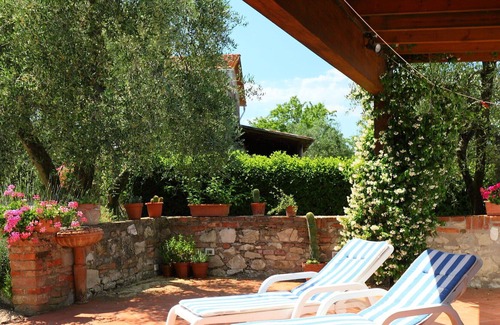 Guistrigona Villa | Beautiful apartment in villa for 3 guests with WIFI, A/C, TV, patio, pets allowed and parking