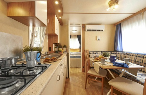 Baia Domizia House | Beautiful apartment in villa for 6 guests with pool, WIFI, A/C, TV, patio and parking