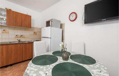 Jablanac Apartment | Beautiful Apartment In Jablanac With Wifi