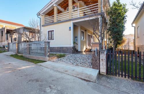 Maslenica Apartment | Beautiful Apartment in Jasenice near Sea
