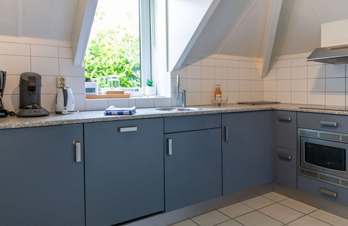 Municipality of Dalfsen House | Beautiful apartment in villa for 6 people with pool, WIFI, TV and terrace