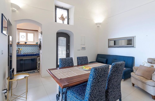 Raito Apartment | Beautiful apartment in Raito with WiFi