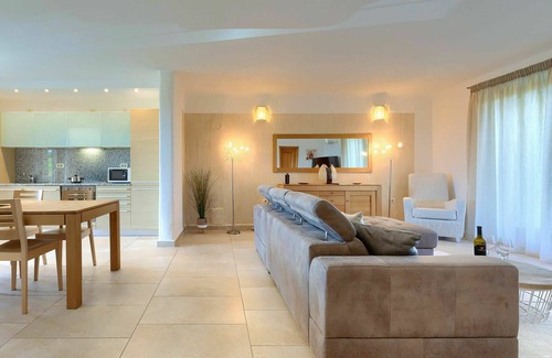 Baredine House | Beautiful apartment in villa for 6 people with A/C, pool, WIFI, TV, terrace and panoramic view