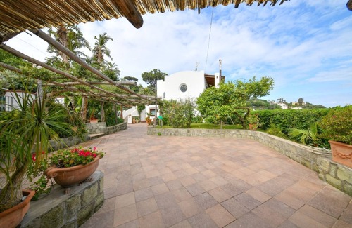 Lacco Ameno Villa | Beautiful apartment in villa in Lacco Ameno, Ischia