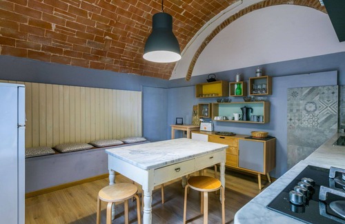 Lorenzana Villa | Beautiful apartment in villa for 4 guests with WIFI, pool and pets allowed