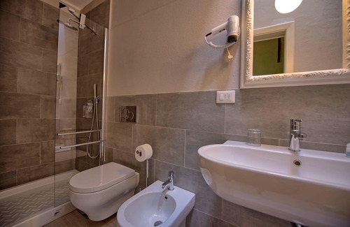 Montespertoli Other | Beautiful apartment for 2 people with WIFI, A/C, pool and terrace