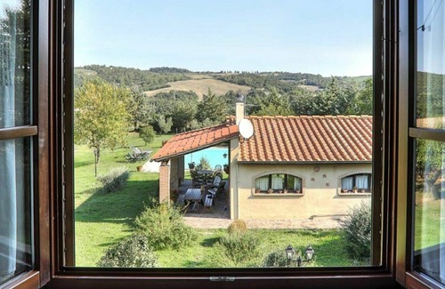 Pomarance Villa | Beautiful apartment in villa for 5 people with pool, WIFI, TV and veranda