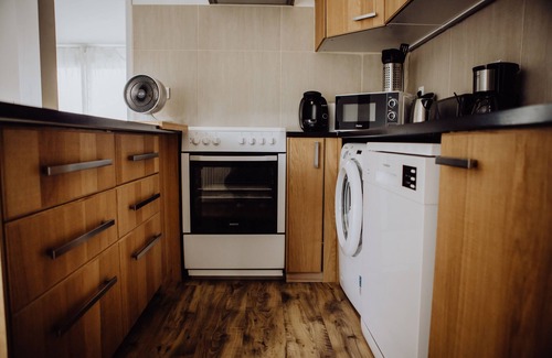 Vernon Apartment | Beautiful apartment on the banks of the Seine at Vernon Giverny sleeps 4