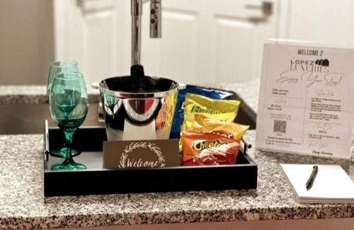 Valley Ranch Apartment | Beautiful apartment with fire place and parking bring your fur baby