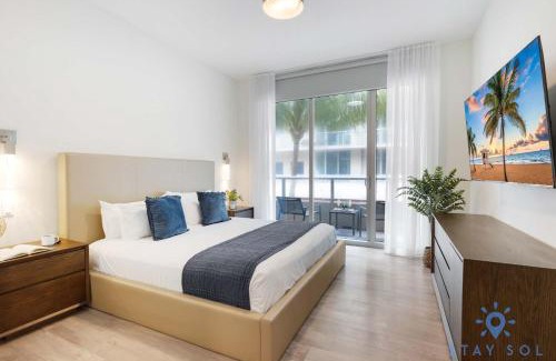 Hollywood Apartment | Beautiful Apt 2BR Hollywood Beach Rooftop Pool