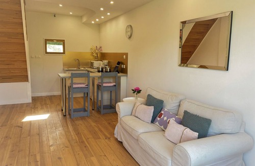 Plazac House | Beautiful Barn Conversion with PRIVATE POOL!