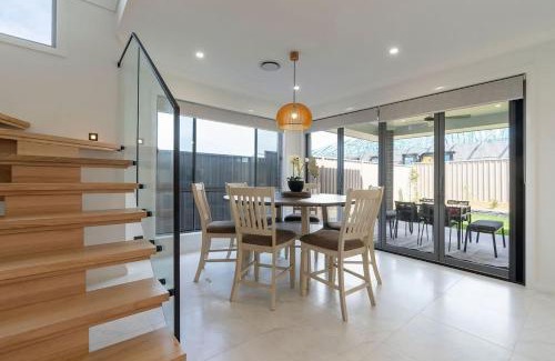 Shellharbour House | Beautiful Beach House