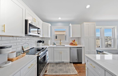 Avalon House | Beautiful Beach House in Avalon NJ. Newly renovated from head to toe inside/out