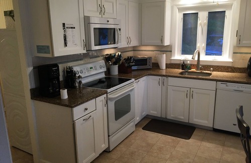 Old Lyme House | Beautiful beach house steps from secluded private beach