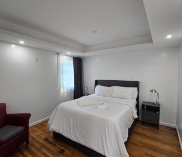 Jones Hill House | Beautiful Boston Bedroom - New Renovation