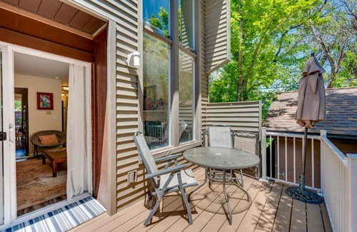 Lower Arapahoe House | Beautiful Boulder Townhome Walk to CU and Pearl St!