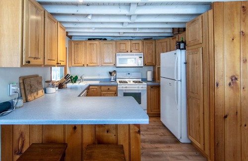 Merrifield Cabin | Beautiful Cabin on Horseshoe Lake