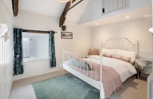 St Mellion House | Beautiful character thatched cottage in St Mellion