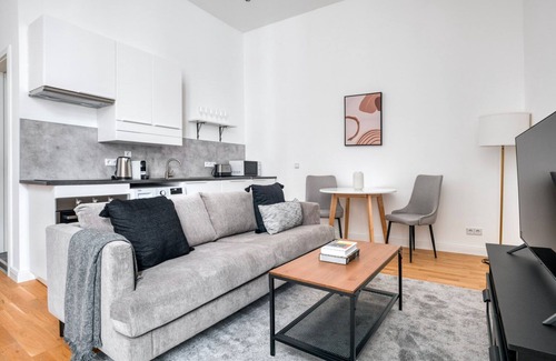 Wilmersdorf Apartment | Beautiful Charlottenburg Studio nr KaDeWe, by Blueground