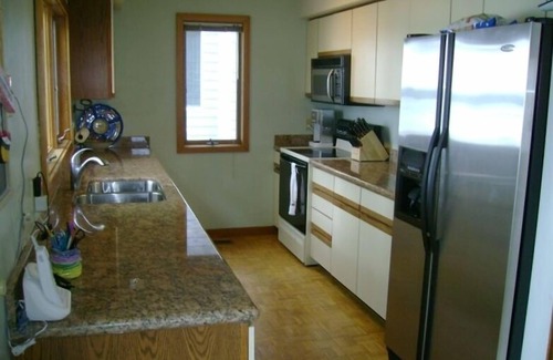 Clear Lake Cottage | Beautiful Clear Lake Indiana Contemporary Lakefront Retreat