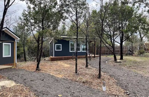 Weatherford Cabin | Beautiful comfy romantic cabin with great sunset views