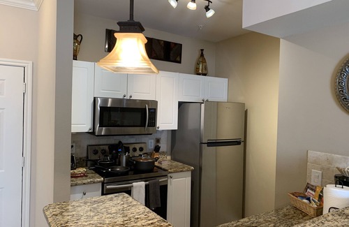 South Shore Harbour Condo | Beautiful Condo League City !