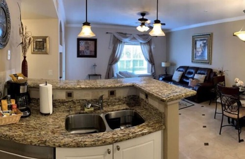 South Shore Harbour Condo | Beautiful Condo League City !