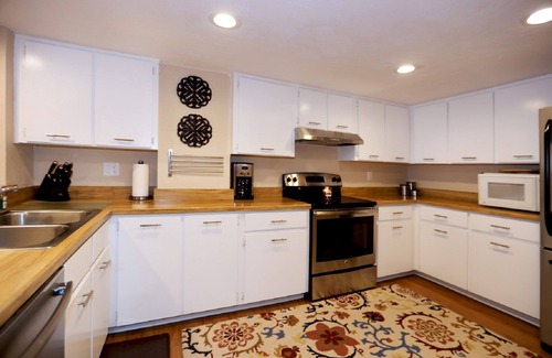 Ormond-by-the-Sea Condo | Beautiful Condo on the Beach with Amazing Views! Fall Dates Available!