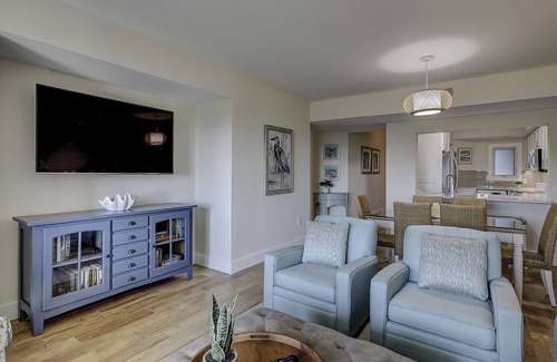 Hilton Head Island Condo | Beautiful condo with ocean & pool views, hot tub + snowbird friendly